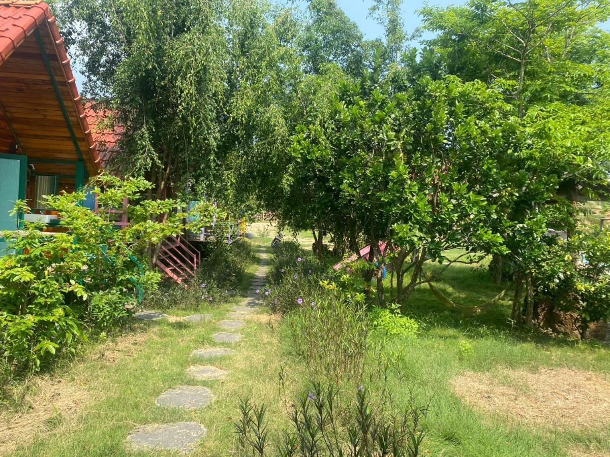 Ngoc Tien Farmer Eco Lodge Cát Tiên Eksteriør bilde